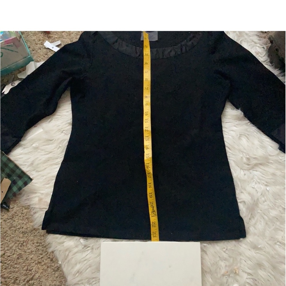 EXCELLENT LIKE NEW! Chanel 3/4 length sleeve Top Beauty Counter Top - Picture 10 of 14